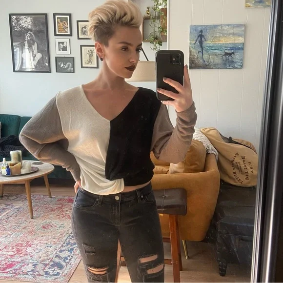 Vintage Casa Mela Sweater - Picture 3 of 5